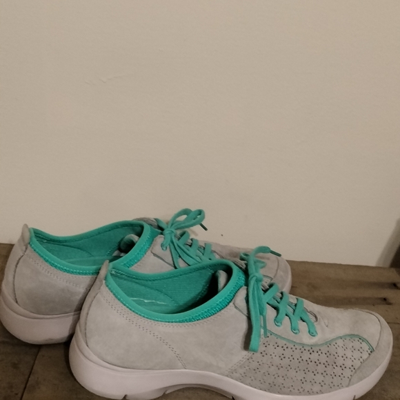 Dansko Suede grey and teal running gym shoes Size 10 - Picture 4 of 4